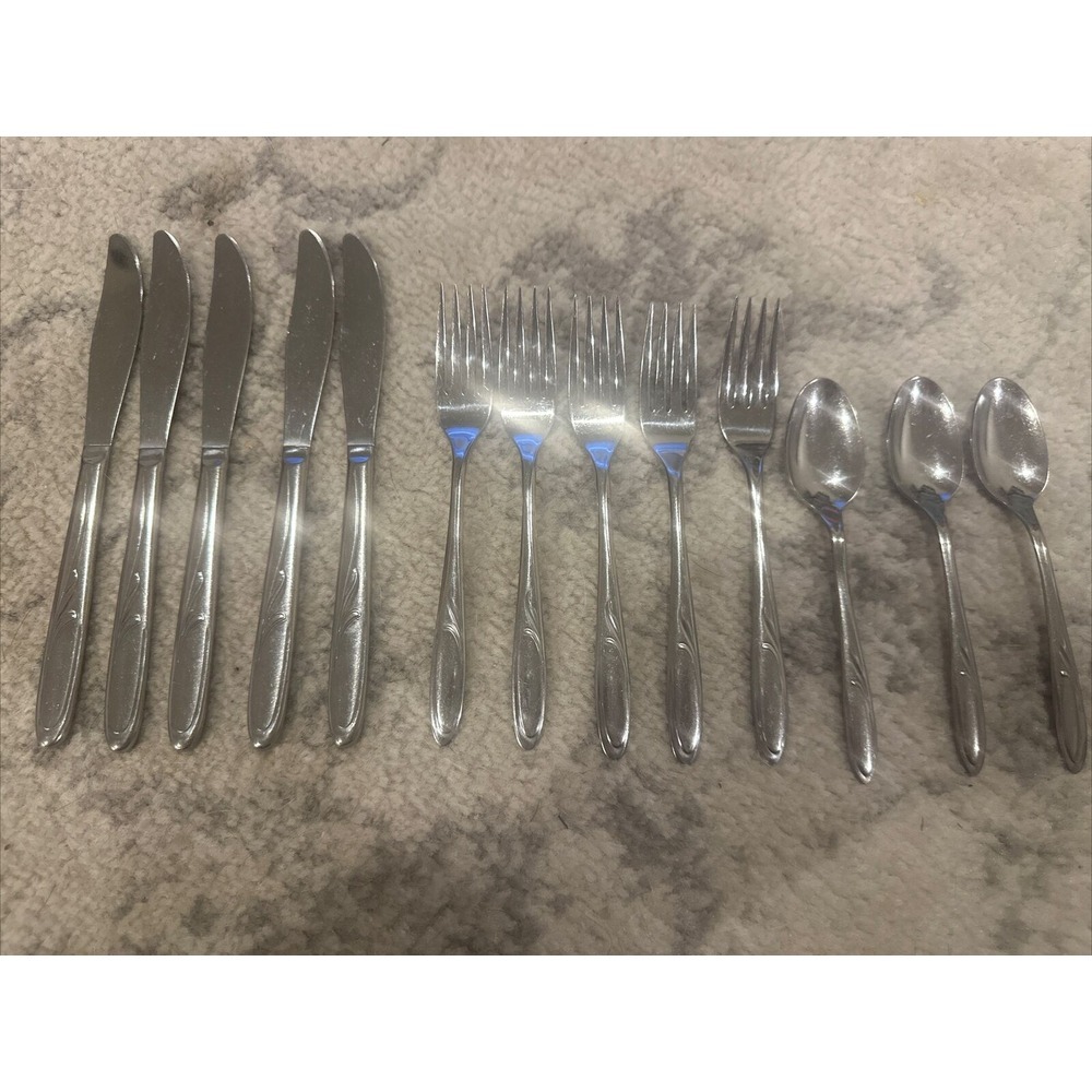 13‎ Piece VIBRANT Superior Stainless Steel INTERNATIONAL Flatware Set Vintage